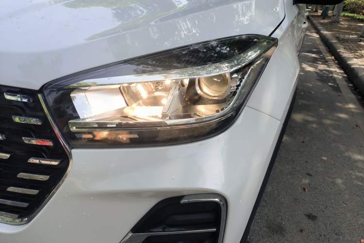 Used Chery Tiggo 5x 2020 1.5L Manual Urban Edition Left Front Headlight