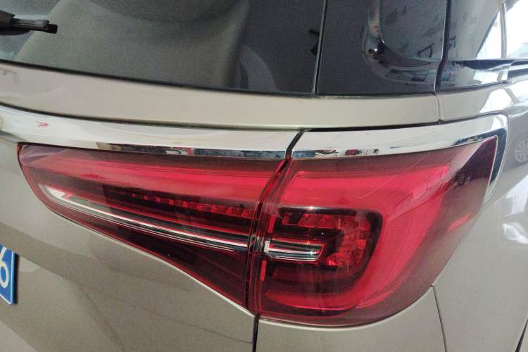 Used Buick GL8 2023 ES Lu Zun Deluxe Model