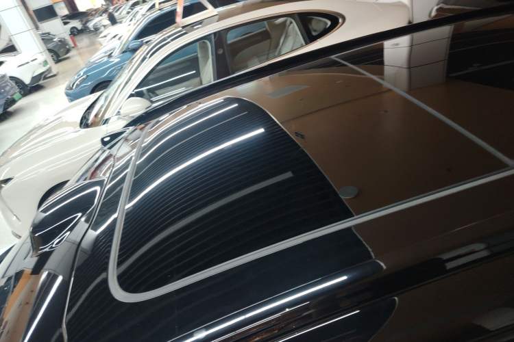 Used Nio ES6 2024 75 kWh Roof