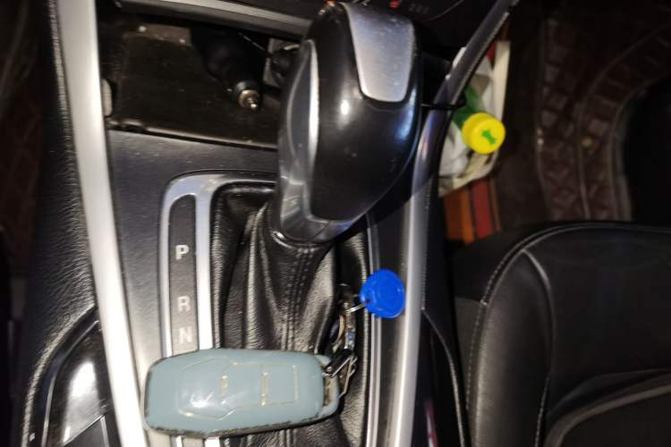 Used Ford Edge 2015 2.0T GTDi 4x4 High-Grade Model