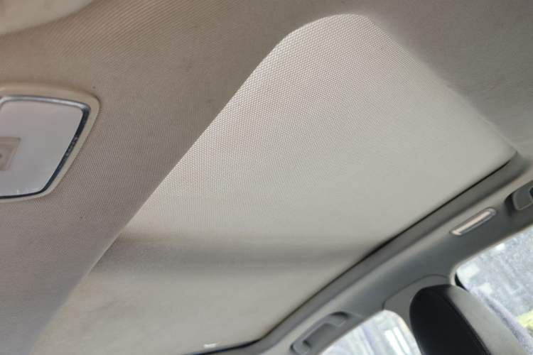 Used Zotye SR7 2016 1.5T CVT Cube Heart Edition China V Standard