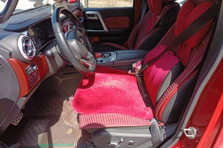 Used BAIC Off-Road BJ40 2019 2.3T Automatic Four-Wheel Drive Shengshi Huazhang Edition China VI Emission Standard Left Front Seat