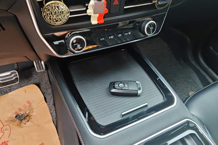 Used Ford Edge 2021 Facelifted PLUS EcoBoost 245 Two-Wheel Drive XLT 7-Seater Vehicle Key