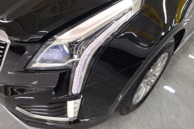 Used Cadillac XT5 2021 28T Luxury Model Left Front Headlight