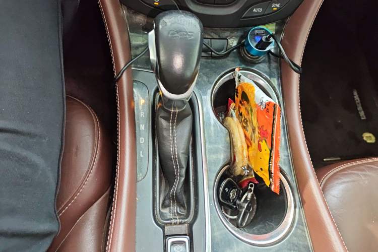 Used Buick Envision 2015 20T Two-Wheel-Drive Elite Model Gear Lever