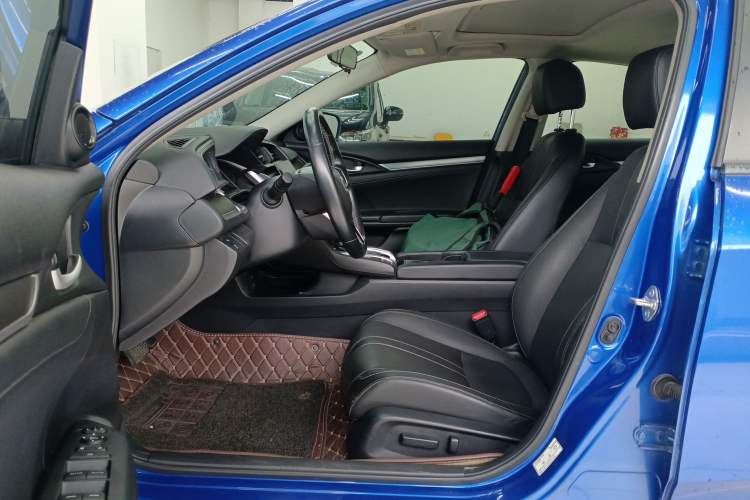 Used Honda Civic 2016 220TURBO CVT Prestige Edition Driver Seat