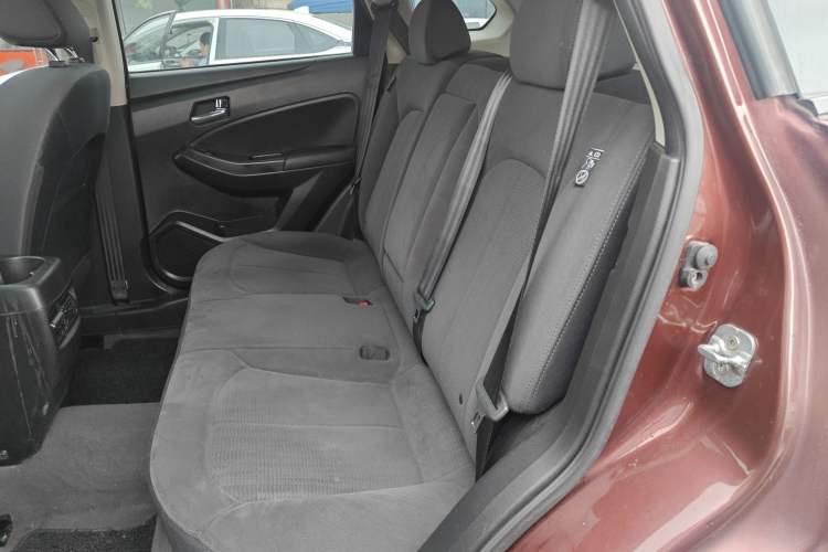 Used Venucia T70 2015 2.0L CVT Smart Edition Left Rear Seat
