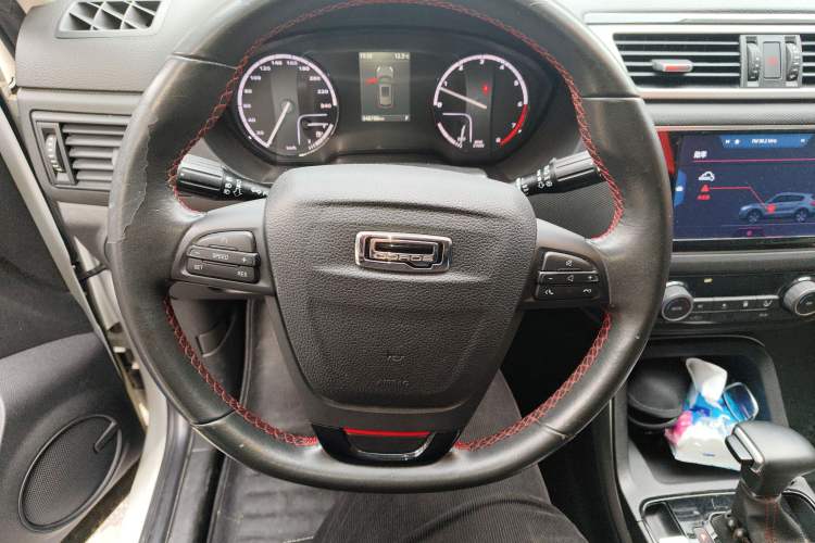 Used Qoros 5 2017 1.6T Automatic Prestige Model
