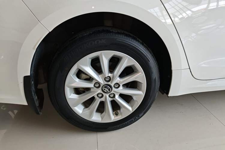 Used Toyota Corolla 2019 Dual-Engine 1.8L E-CVT GL-i Elite Edition
