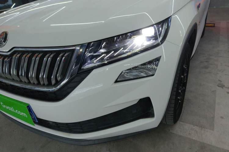 Used Skoda Kodiaq GT 2019 TSI330 Two-Wheel-Drive Luxury Edition China VI Standard Left Front Headlight