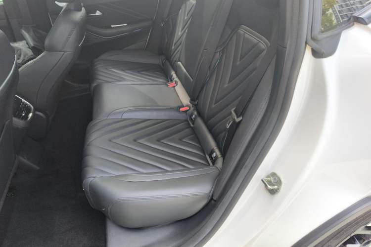 Used Deepal SL03 2023 200Max Range-Extended Version Left Rear Seat