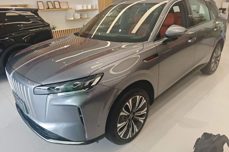 Used Hongqi HS6 PHEV 2026 220 All-Wheel Drive Smart Hybrid Version