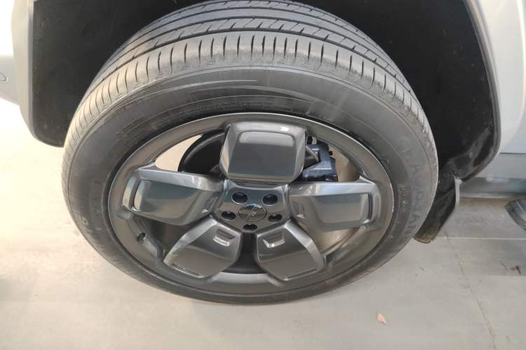 Used iCAR V23 2025 501 Four-Wheel Drive Intelligent Driving Version Left Front Wheel Hub