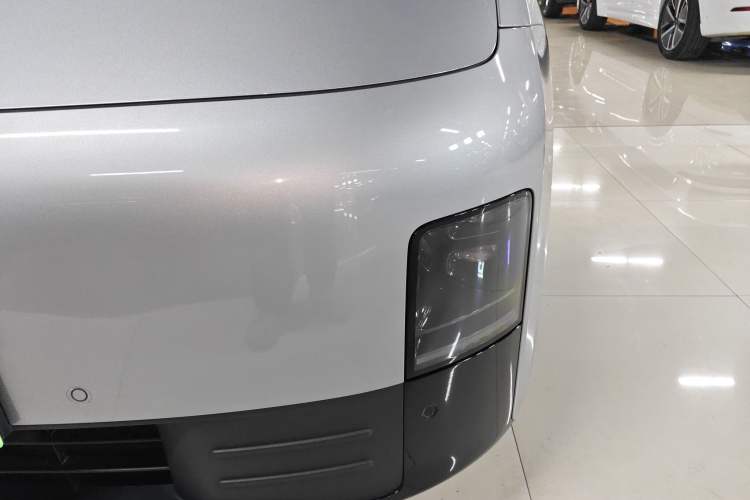 Used Li Auto MEGA 2024 Ultra Model