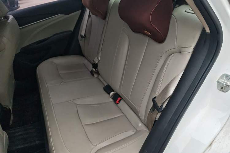 Used Buick GT 2018 15T Dual-Clutch Elite Model China V Standard