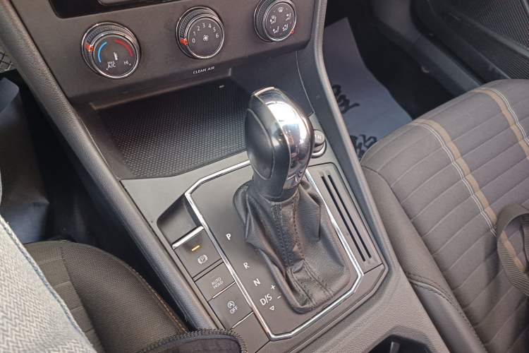 Used Volkswagen Lavida 2019 1.5L Automatic Vision Edition China VI Standard