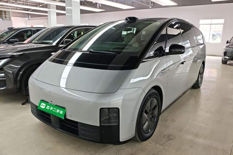 Used Li Auto MEGA 2024 Ultra Model