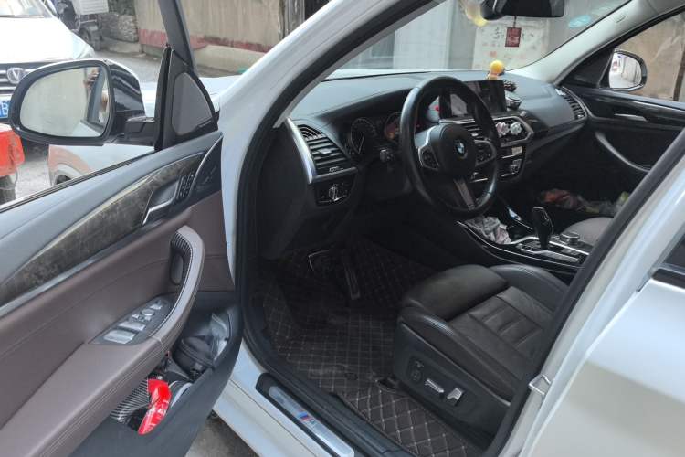 Used BMW X3 2019 xDrive30i Leading Model M Sport Package