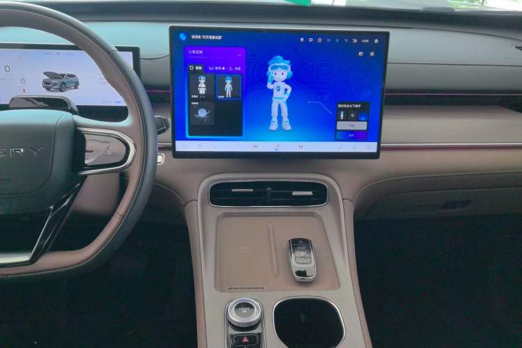 Used Chery Tiggo 8 PLUS 2025 290TGDI DCT Prestige 5-Seater