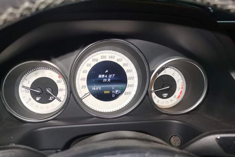 Used Mercedes-Benz E-Class 2015 Facelift E 200 L