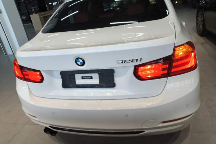 Used BMW 3 Series 2015 328i Sport Design Package Rear