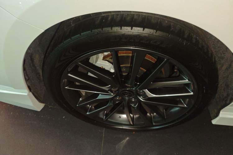 Used Toyota Camry 2024 Dual-Motor 2.0 HXS Sport Plus Edition Exterior 4