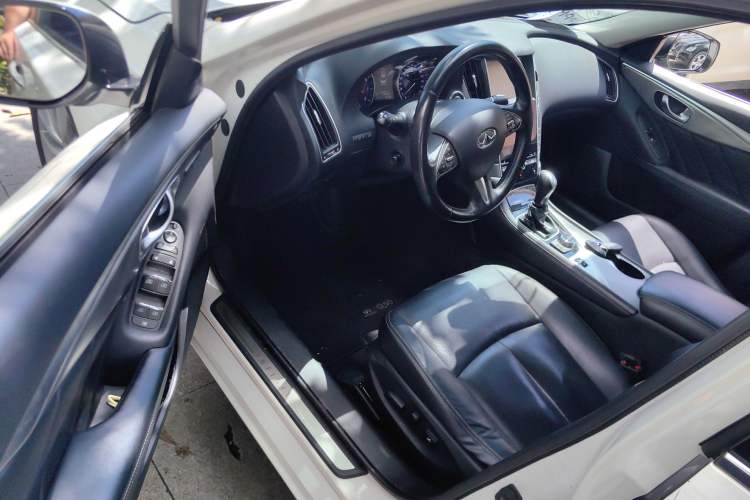 Used Infiniti Q50 2014 2.0T Luxury Edition