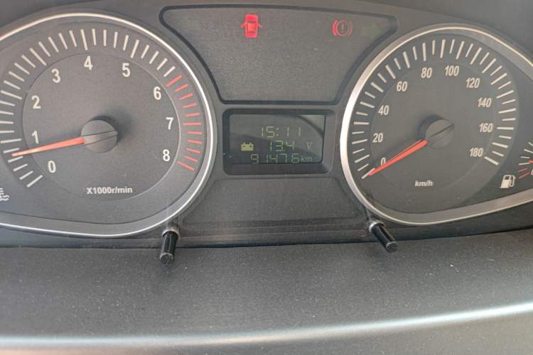 Used JAC Group Refine 2011 2.4L Colorful Journey Gasoline Standard Edition HFC4GA1-C
