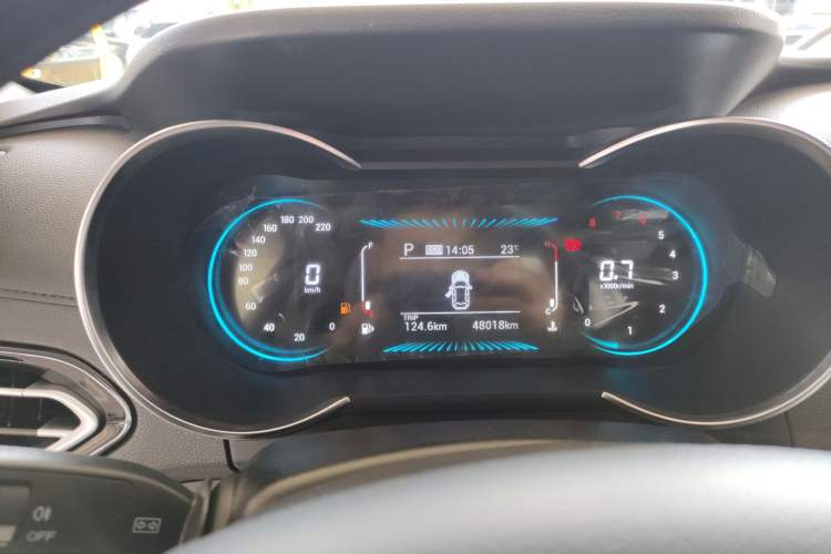 Used JETOUR X70M 2020 Revised Version 1.5T DCT Companion Edition 5 Seats Instrument Cluster