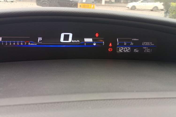Used Honda Jade 2016 1.8L Automatic Comfort Version 5 Seats
