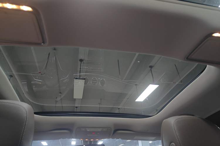 Used Mercedes-Benz E-Class 2023 Updated E 300 L Fashion Edition
