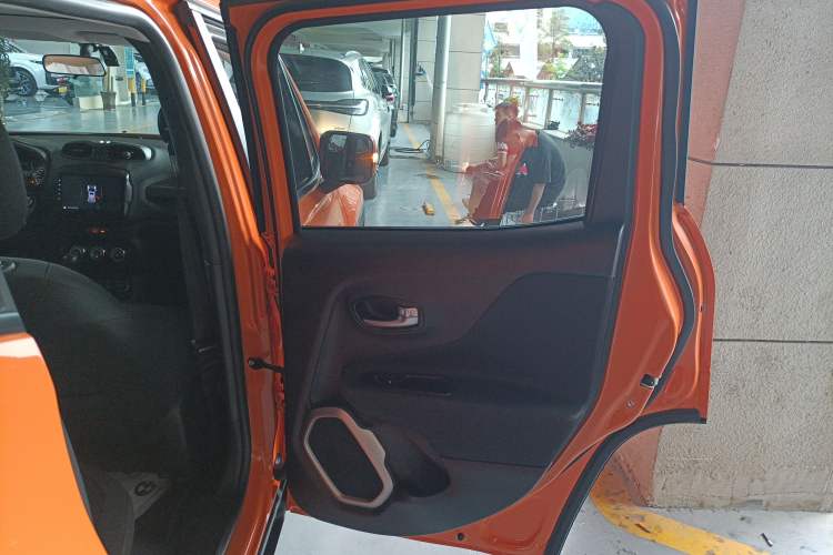 Used Jeep Renegade 2017 180T Automatic High-Energy Version