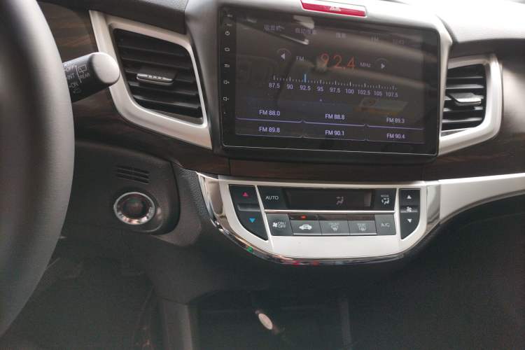 Used Honda Jade 2017 1.8L automatic Comfort version 5 seats