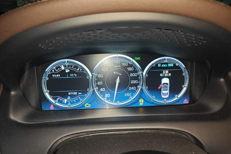 Used Jaguar XJ 2014 XJL 3.0 SC Two-Wheel-Drive Panoramic Business Edition