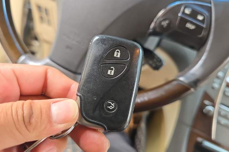 Used Lexus ES 2010 240 Elegant Edition Vehicle Key