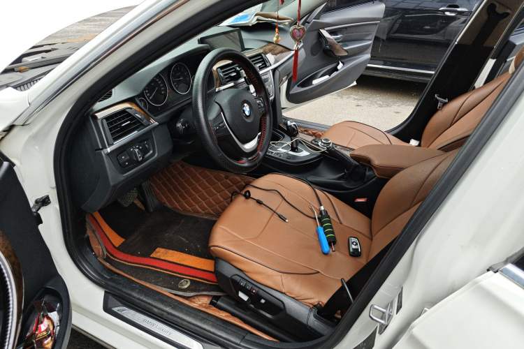 Used BMW 3 Series 2013 Facelifted 320Li Luxury Design Package Driver Seat