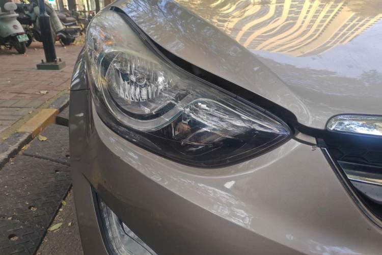 Used Hyundai Elantra (5th Generation / Langdong) 2015 1.6L Manual Leading Model