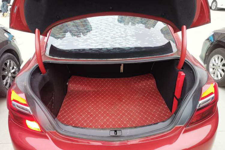 Used Buick Regal 2015 2.0L Leading Fashion Edition