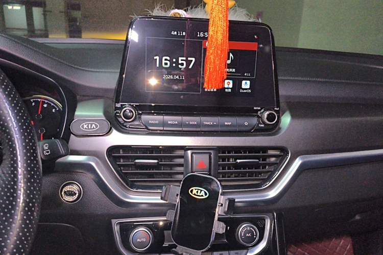 Used Kia Sportage R 2018 2.0L Automatic Smart Luxury Version China V Standard Audio And AC Panel