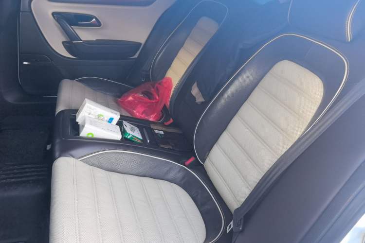 Used Volkswagen FAW-Volkswagen CC 2013 3.0 FSI V6 Left Rear Seat