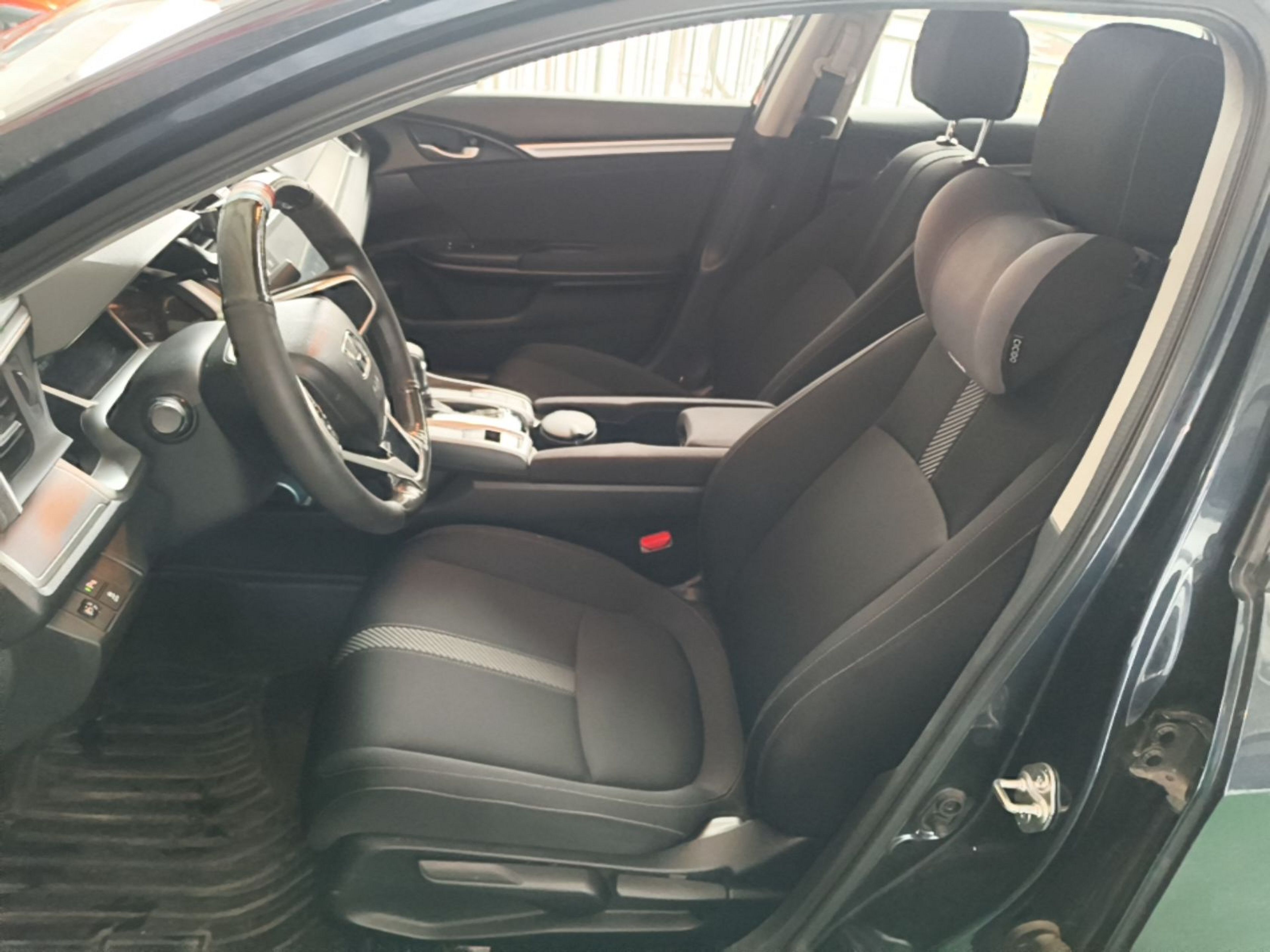 Interior delantero