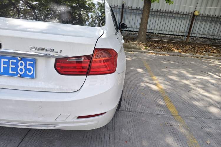 Used BMW 3 Series 2014 328Li Fashion Model
