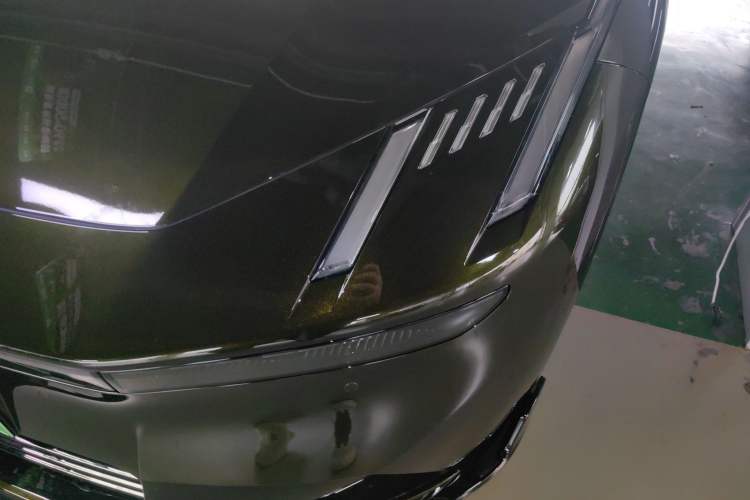 Used Lynk & Co Lynk & Co 10 EM-P 2025 Model 240 All-Wheel Drive Ultra—Sport Edition