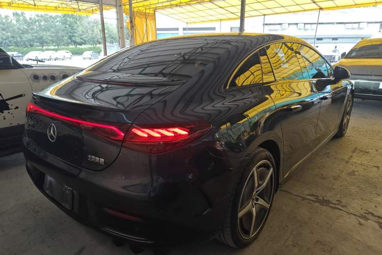 Used Mercedes-Benz EQE 2022 350 First Edition Special Version Rear Right 45 Deg