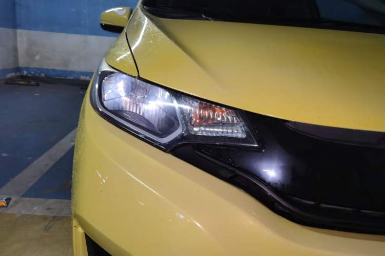 Used Honda Fit 2014 1.5L LX Manual Comfort Model