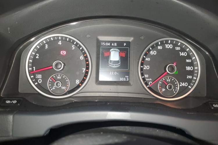 Used Volkswagen Tiguan 2016 300TSI Automatic All-Wheel Drive Luxury Edition Instrument Cluster