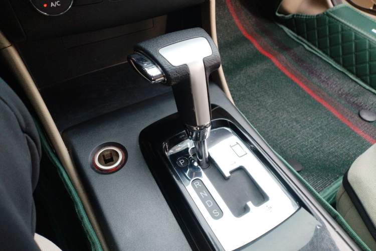 Used Bestune B50 2013 1.6L automatic luxury version