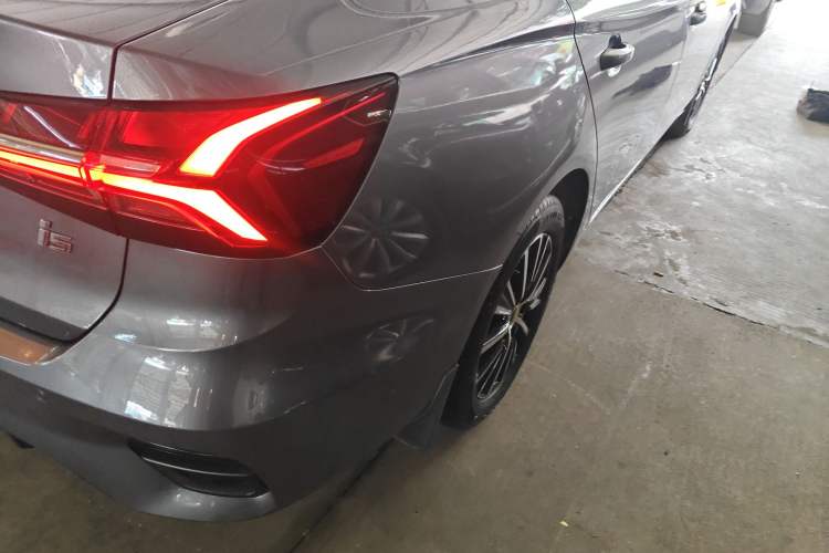Used Roewe i5 2021 Revised 1.5L CVT Starry Edition Exterior 3
