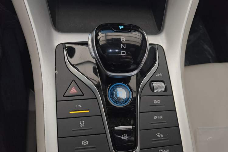 Used BYD Song Pro New Energy 2023 Champion Edition DM-i 110KM Beyond Model Gear Lever