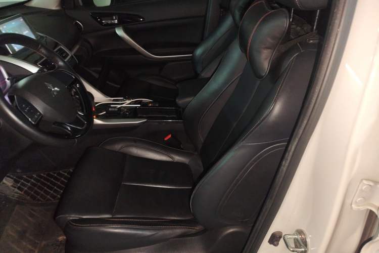 Used Mitsubishi Eclipse Cross 2019 1.5T CVT Two-Wheel Drive Dream Edition China VI Standard Left Front Seat